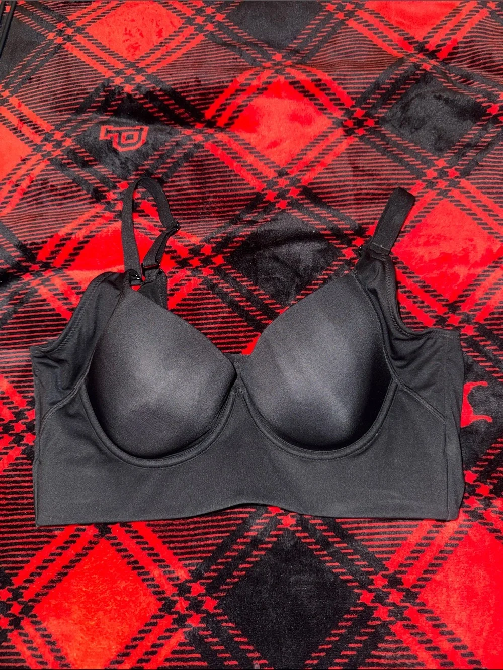 Everyday Wireless Molded Cup Bra - Black Shapellex 40C-D